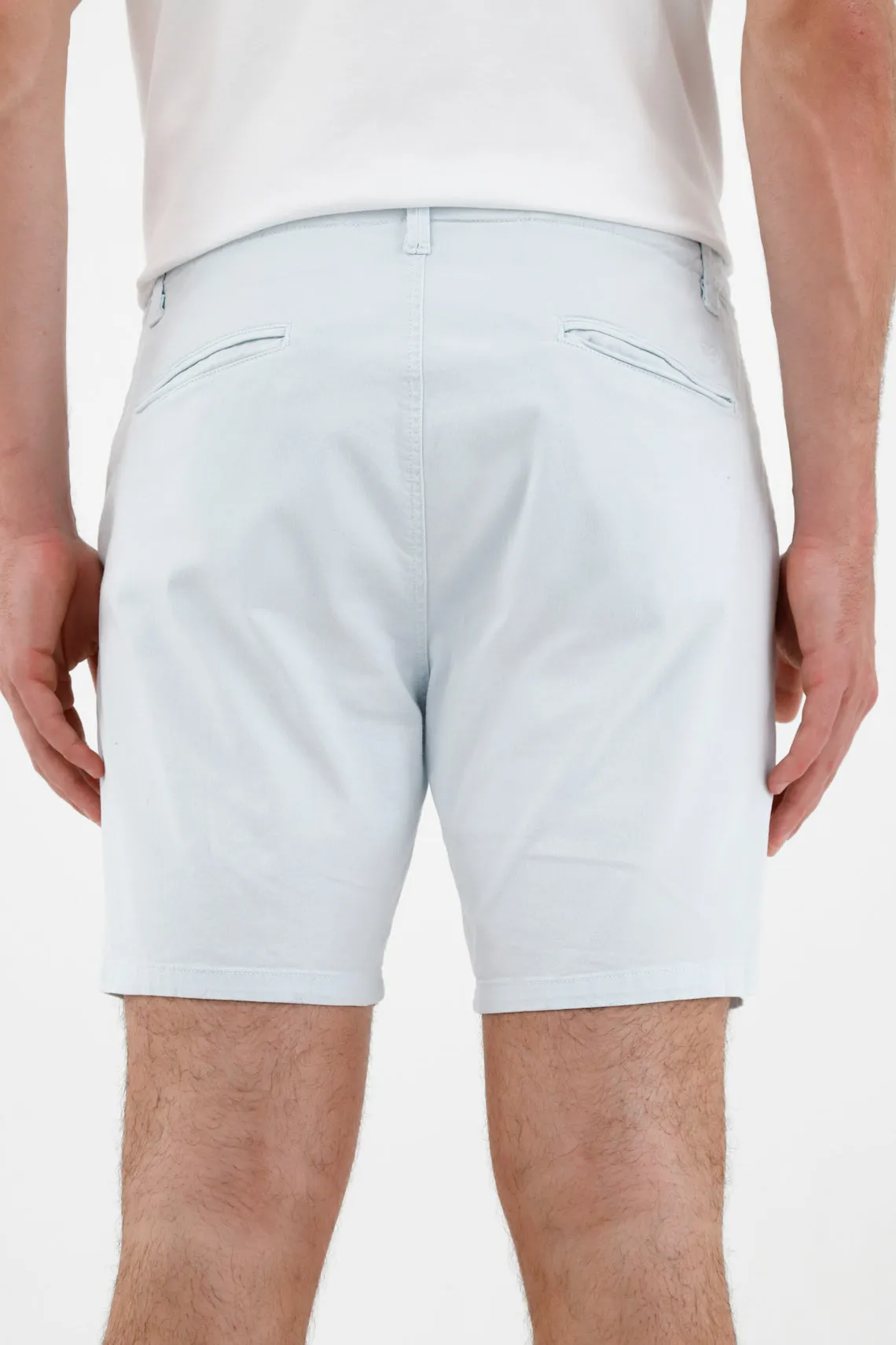 Bermuda azul tipo chino para hombre