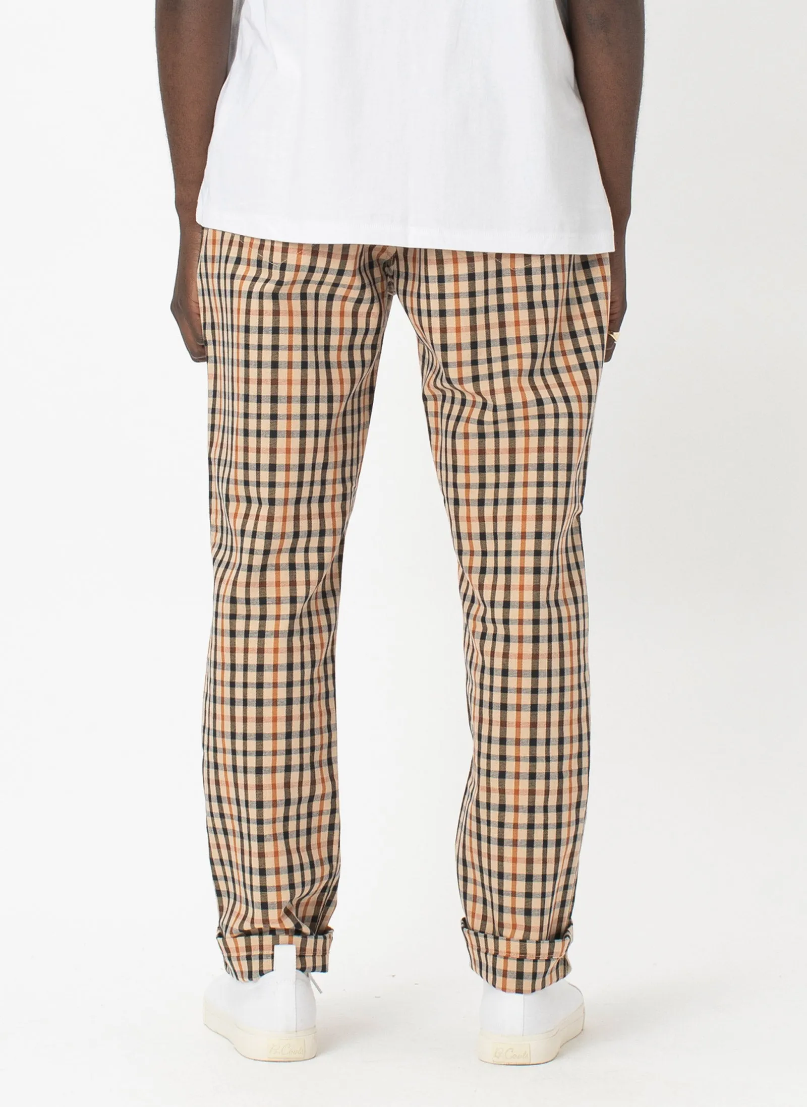 B.Relaxed Chino Beige Check