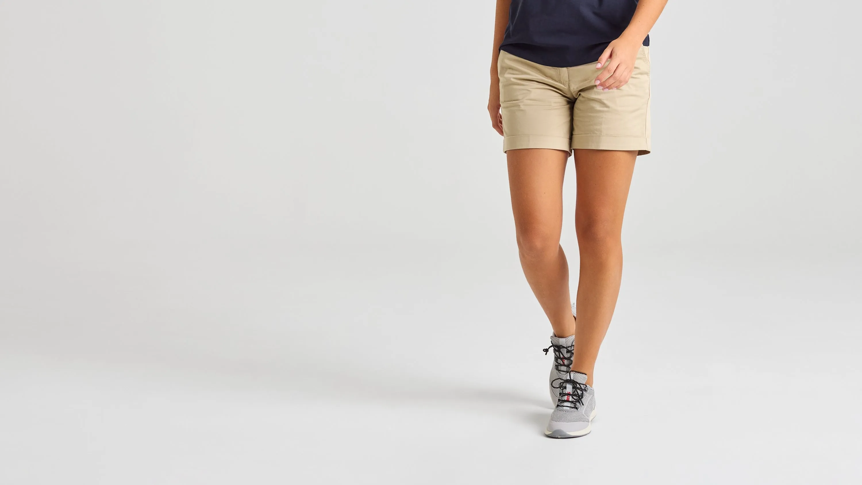 DECK WOMAN LIGHT CHINO SHORT