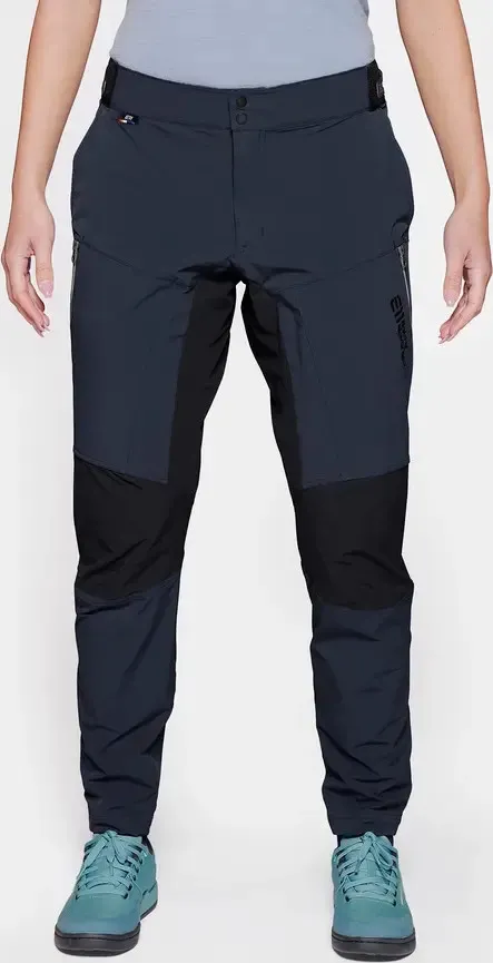 Elevenate Unisex Versatility Bike Pants Dark Ink | Buy Elevenate Unisex Versatility Bike Pants Dark Ink here | Outnorth