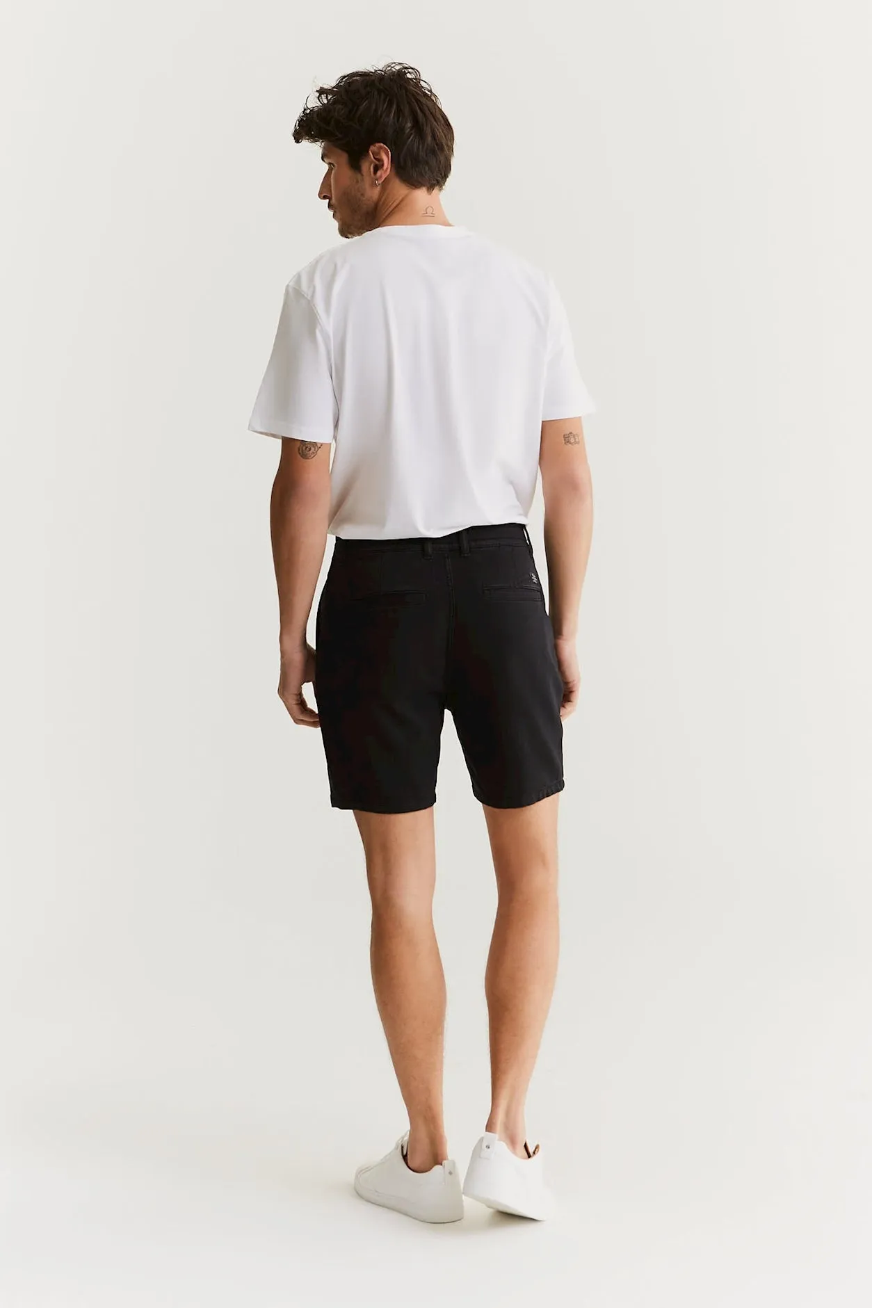 James Jogger Chino Shorts Black