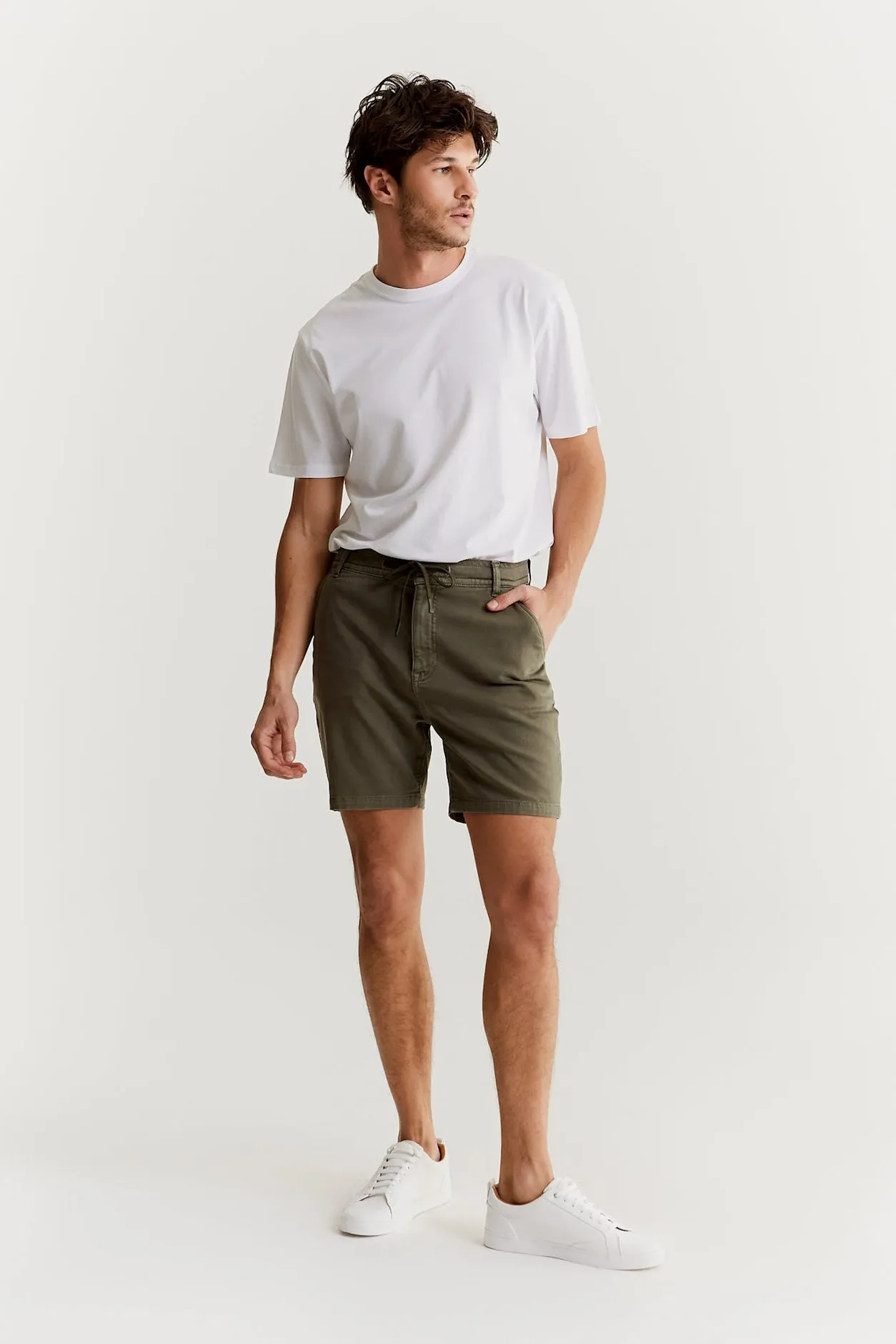 James Jogger Chino Shorts Khaki