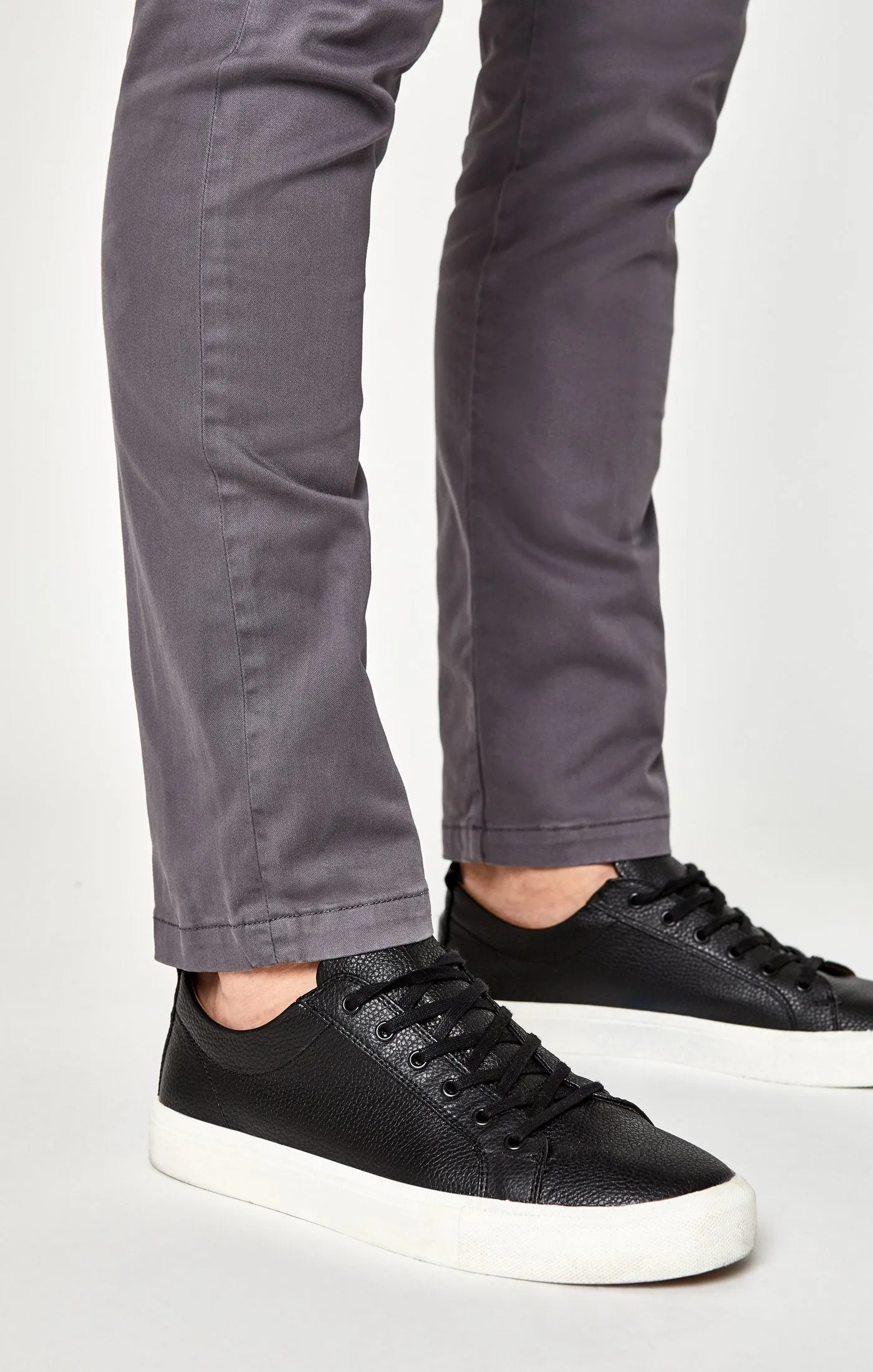 JOHNNY SLIM CHINO IN STONE GREY TWILL