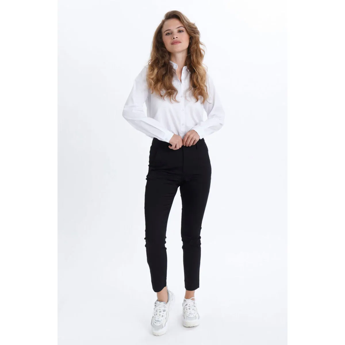 Lea 7/8 Chino pant black (Levering 3-4 hverdage)