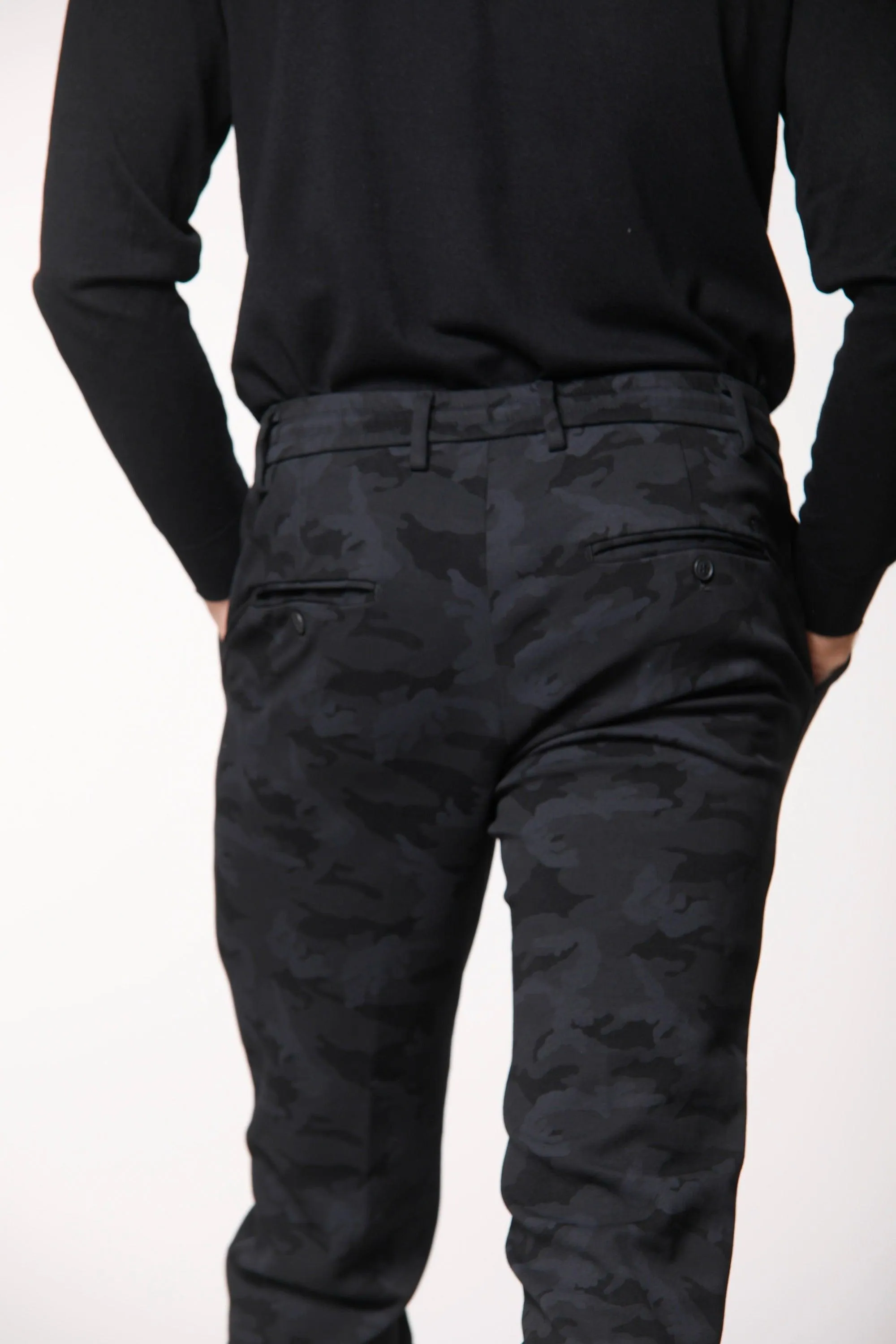 Milano Jogger pantalone chino uomo in viscosa con camouflage extra slim