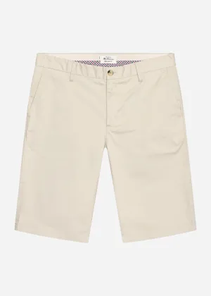 Signature chino short - putty