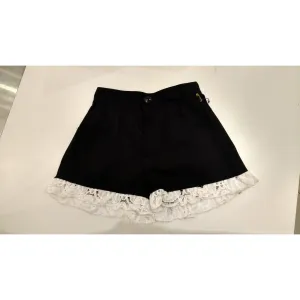 Tery Elle Black Shorts