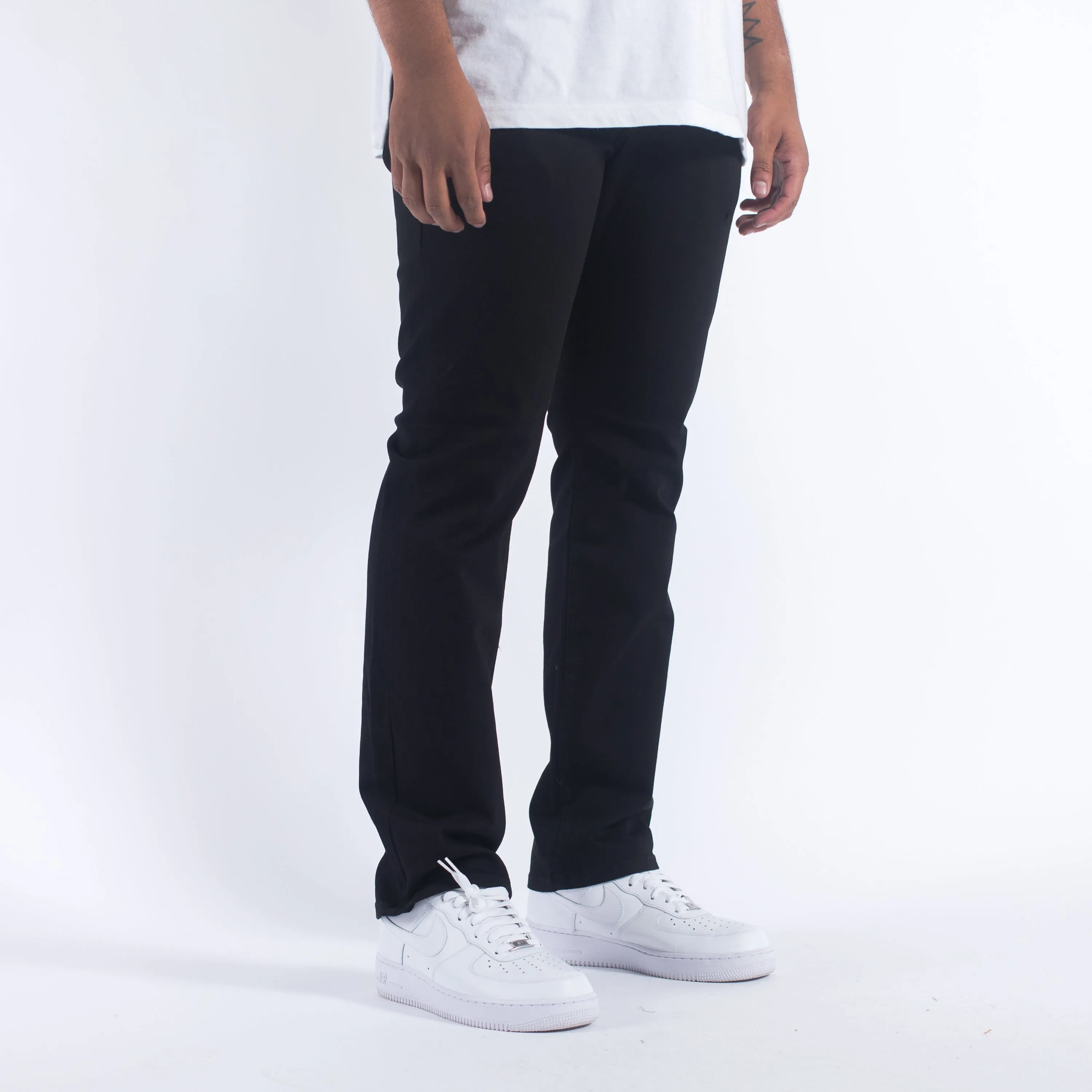 The Classic Chino - Black