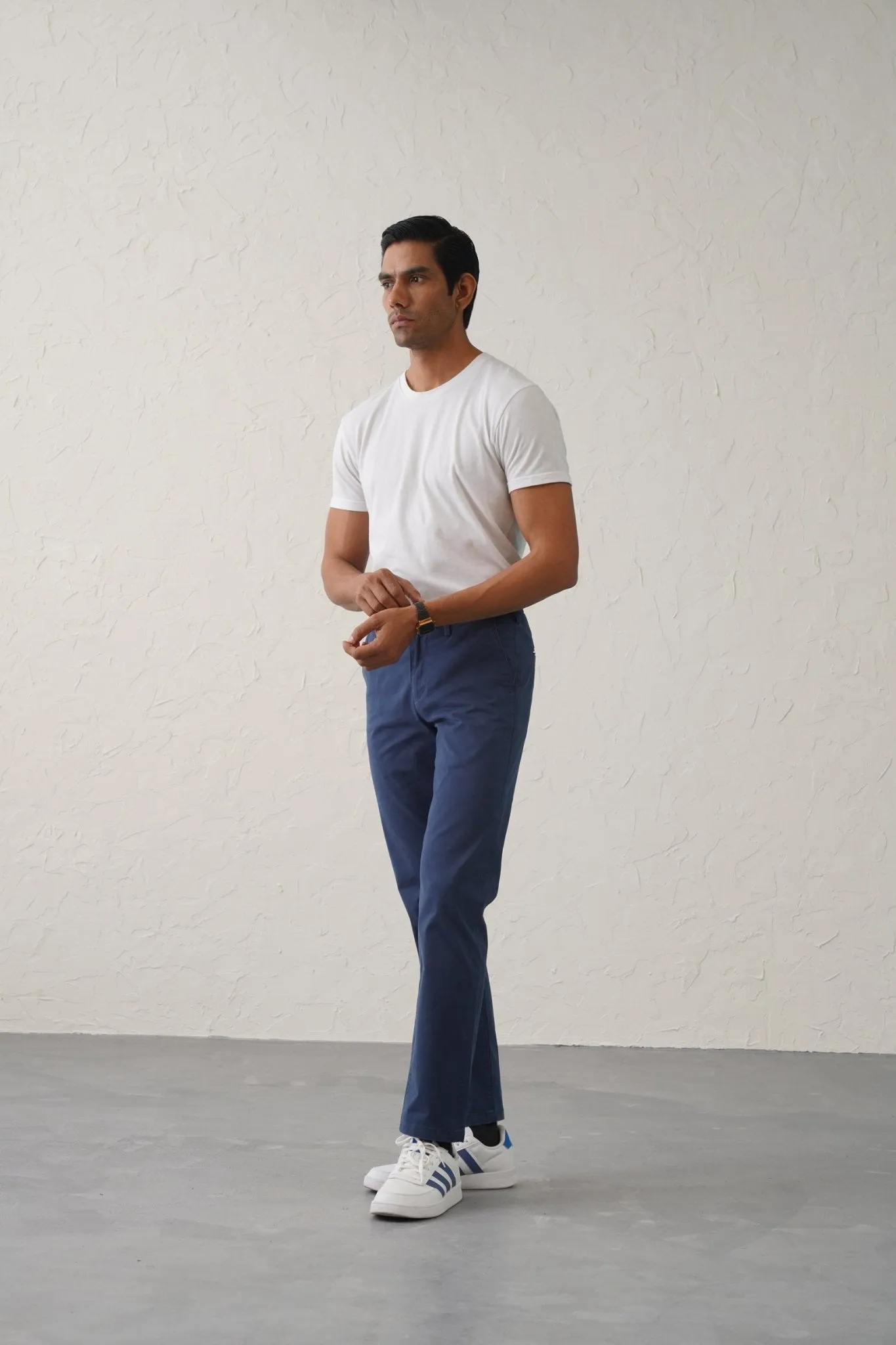 The Regular Fit Daylong Chino - Knight Blue