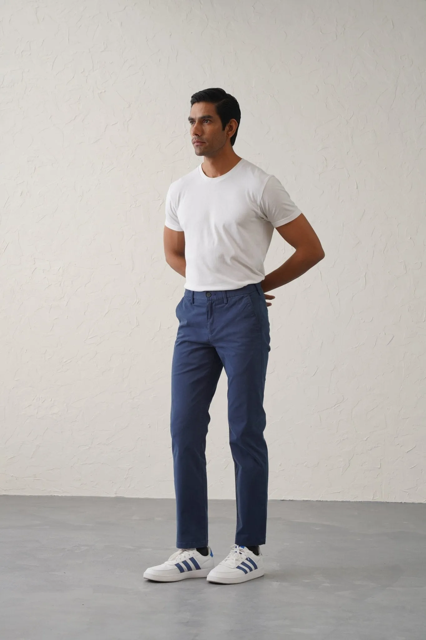 The Regular Fit Daylong Chino - Knight Blue