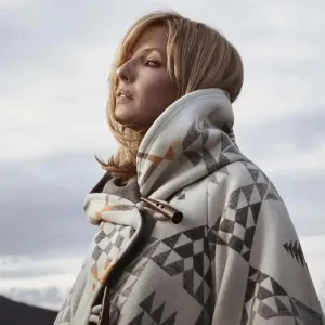 Yellowstone Beth Dutton Coat